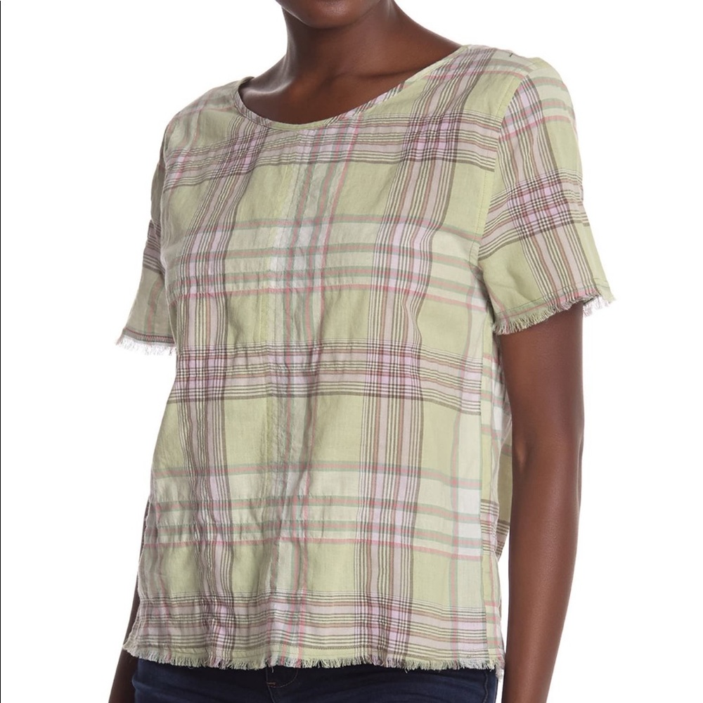 SUSINA Frayed Hem Short Sleeve Top